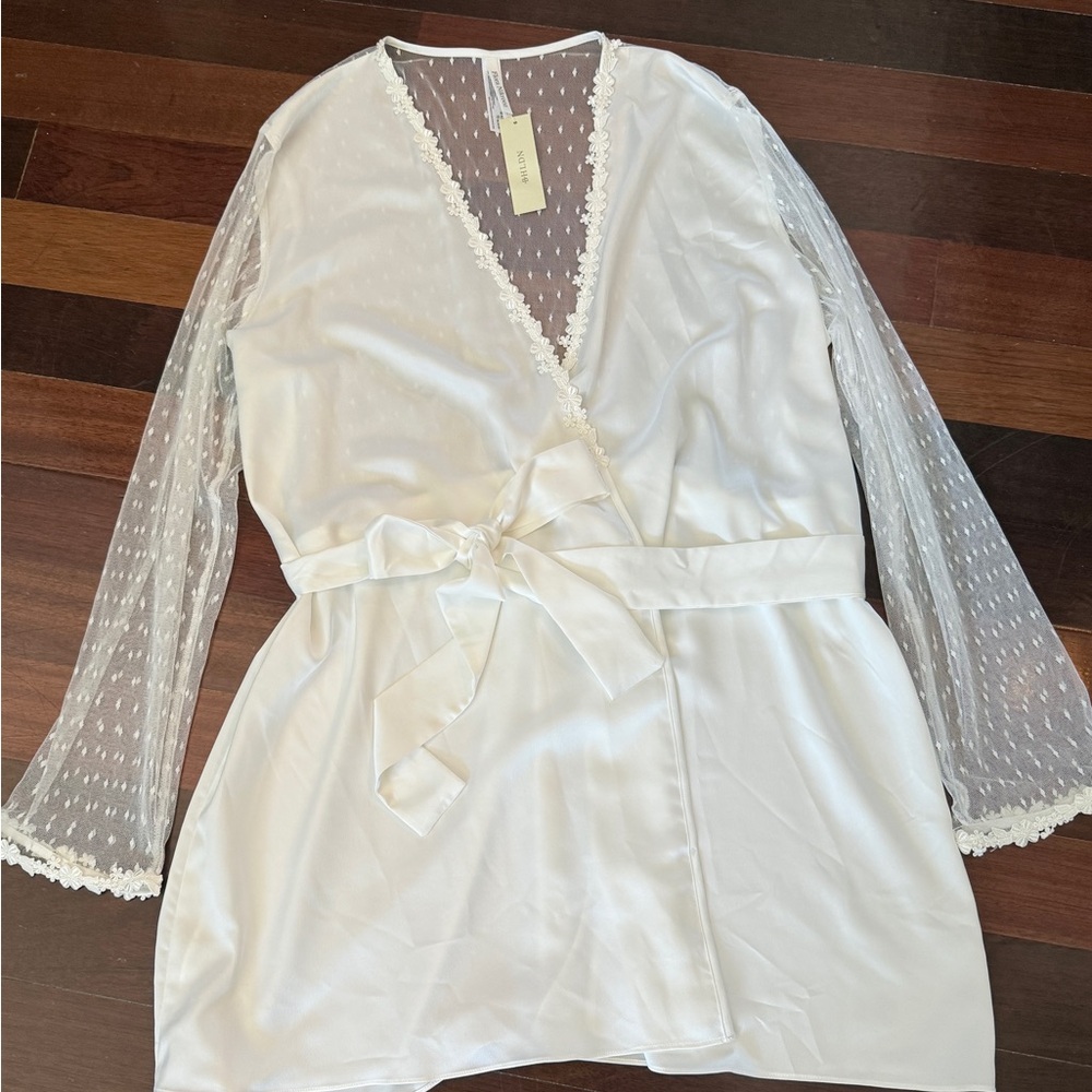 NWT! Flora Nikrooz Showstopper Long-Sleeve Lace-Back Cover-Up